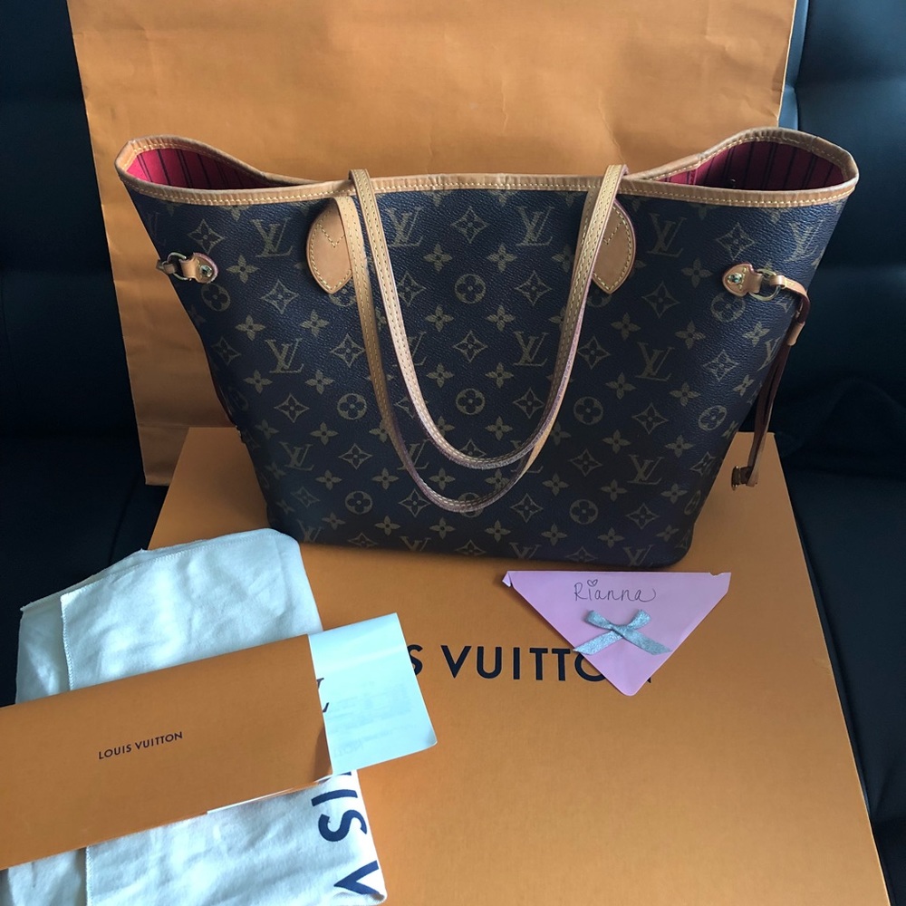 ❤️SOLD ❤️Louis Vuitton cerise Neverfull MM